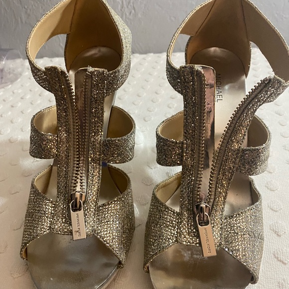 Michael Michael Kors Women's Berkley zipper Silver Glitter Heels - Picture 11 of 16